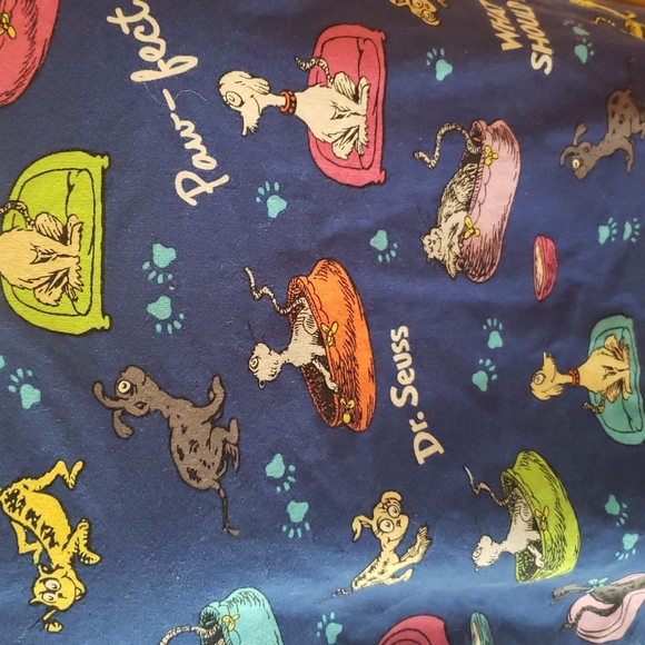 Dr. Seuss Scrub Top - Picture 2 of 5